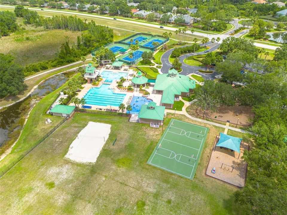 En Venta: $625,000 (4 camas, 3 baños, 2365 Pies cuadrados)