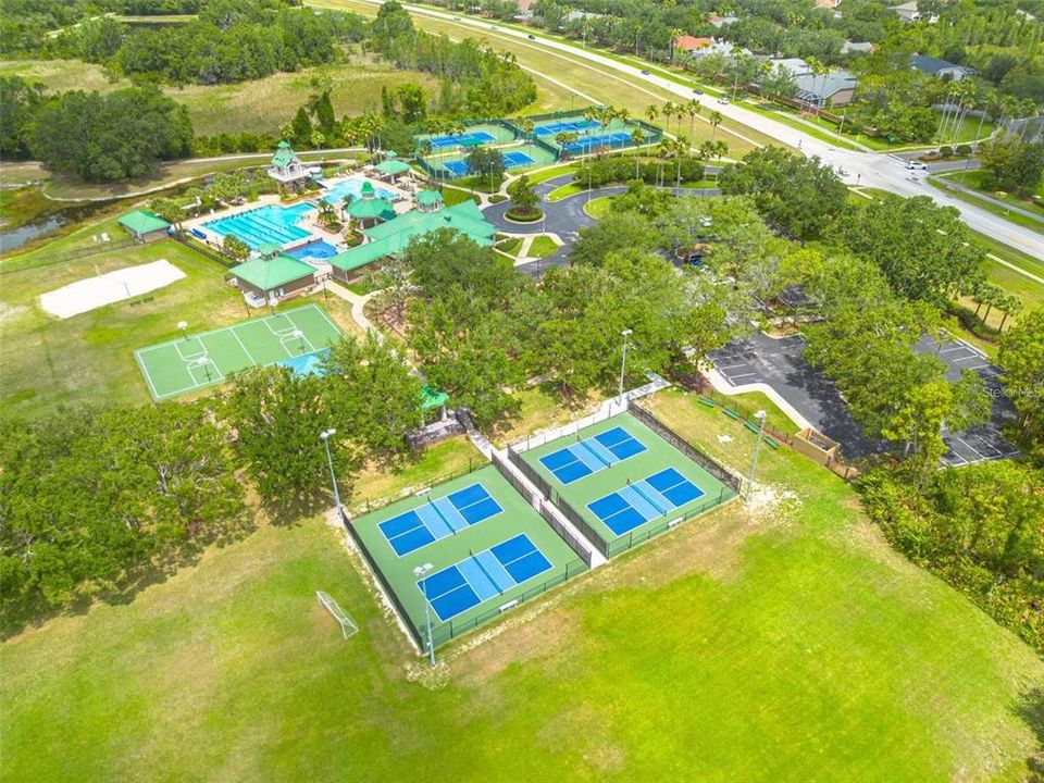 En Venta: $625,000 (4 camas, 3 baños, 2365 Pies cuadrados)