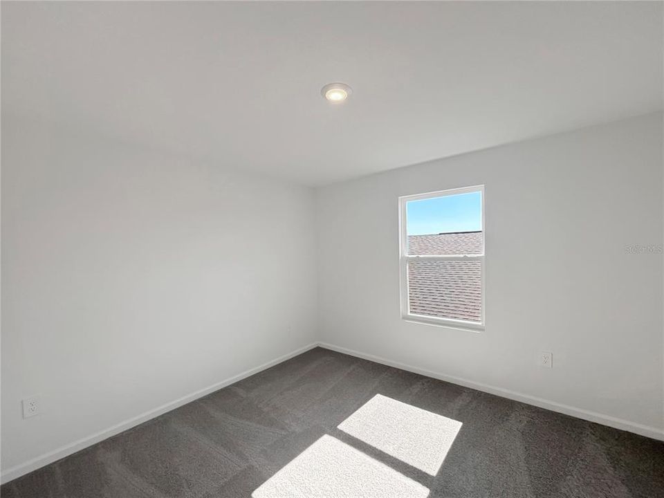 En Renta: $2,600 (5 camas, 3 baños, 2451 Pies cuadrados)