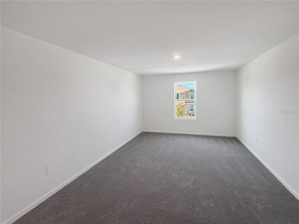 En Renta: $2,600 (5 camas, 3 baños, 2451 Pies cuadrados)