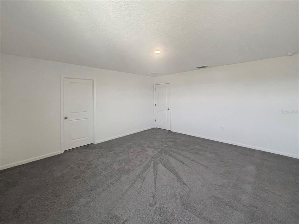 En Renta: $2,600 (5 camas, 3 baños, 2451 Pies cuadrados)