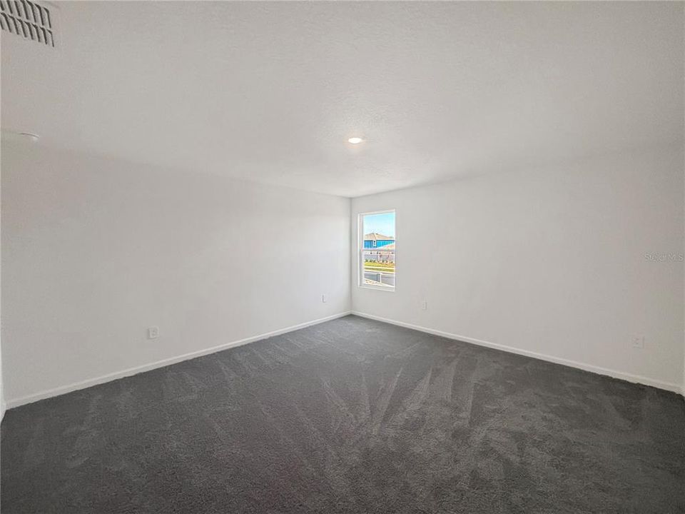 En Renta: $2,600 (5 camas, 3 baños, 2451 Pies cuadrados)