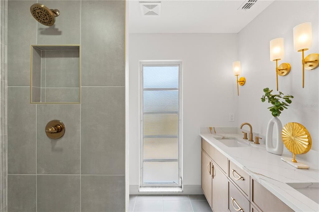 待售: $519,000 (4 贝兹, 2 浴室, 1664 平方英尺)