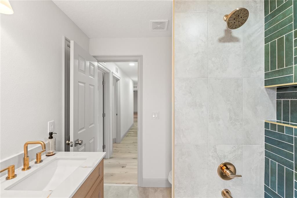 待售: $519,000 (4 贝兹, 2 浴室, 1664 平方英尺)