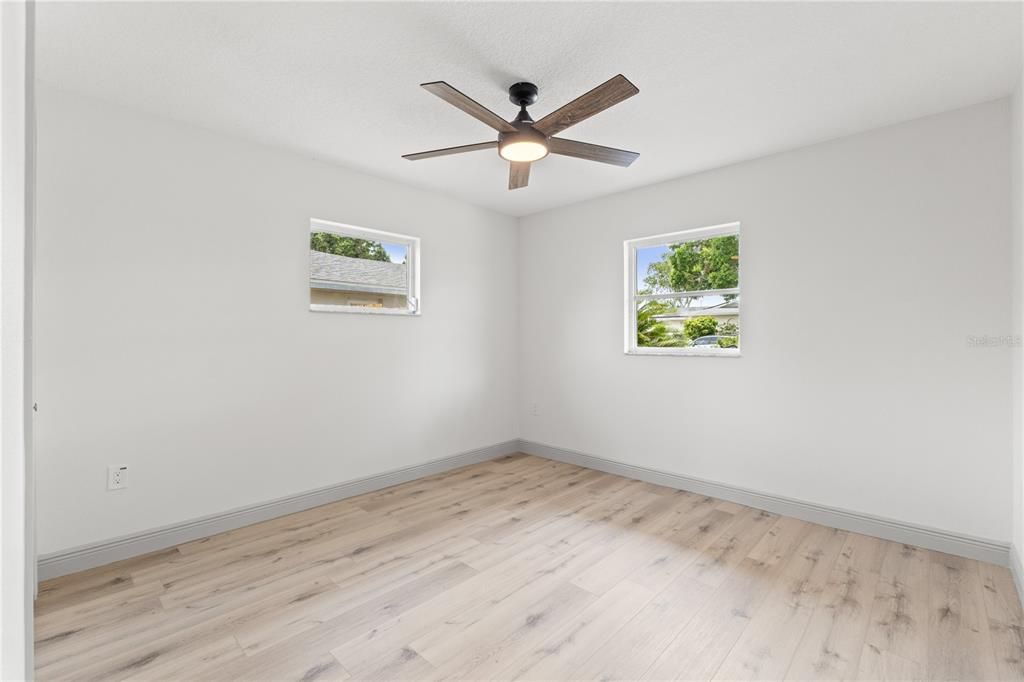 待售: $519,000 (4 贝兹, 2 浴室, 1664 平方英尺)