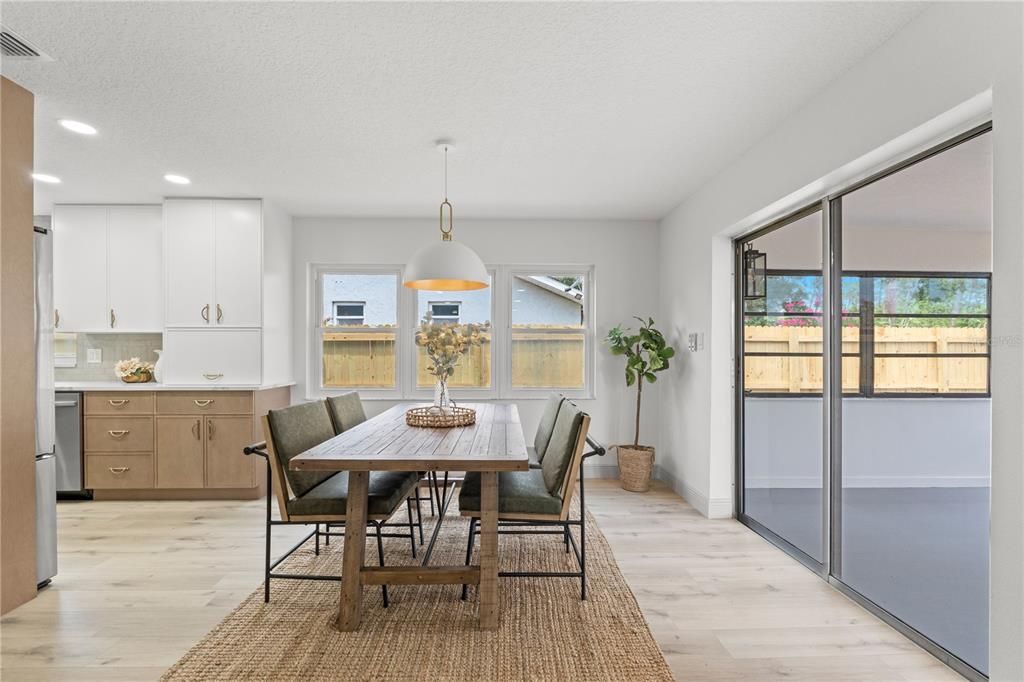 待售: $519,000 (4 贝兹, 2 浴室, 1664 平方英尺)