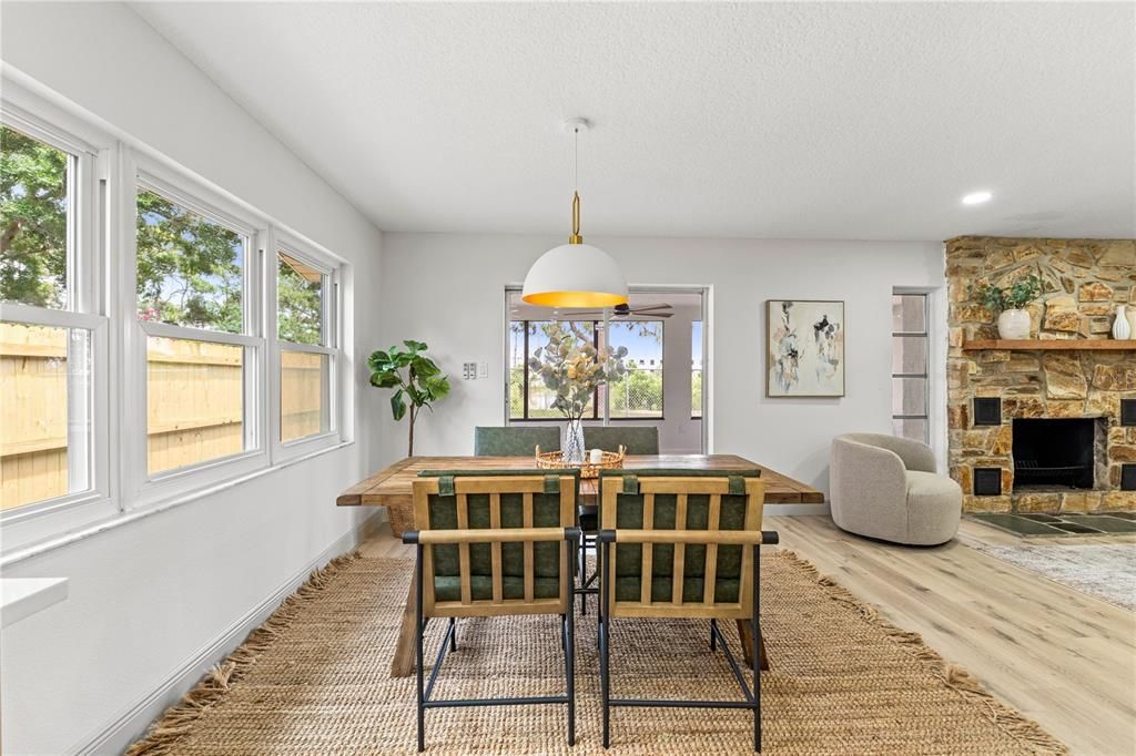 待售: $519,000 (4 贝兹, 2 浴室, 1664 平方英尺)