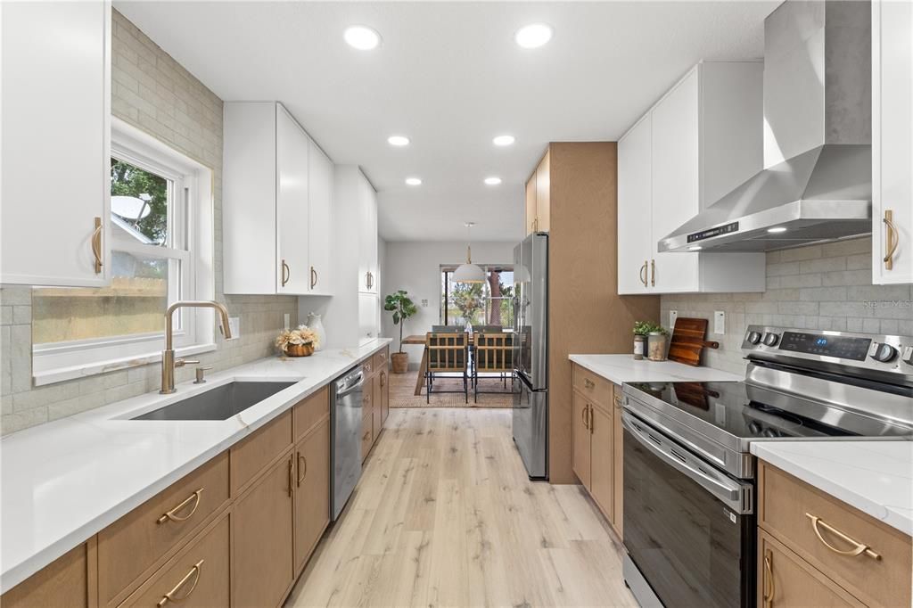 待售: $519,000 (4 贝兹, 2 浴室, 1664 平方英尺)