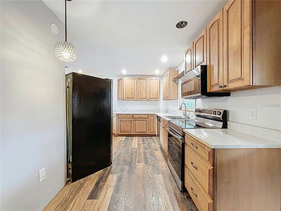 En Venta: $399,900 (3 camas, 2 baños, 1248 Pies cuadrados)