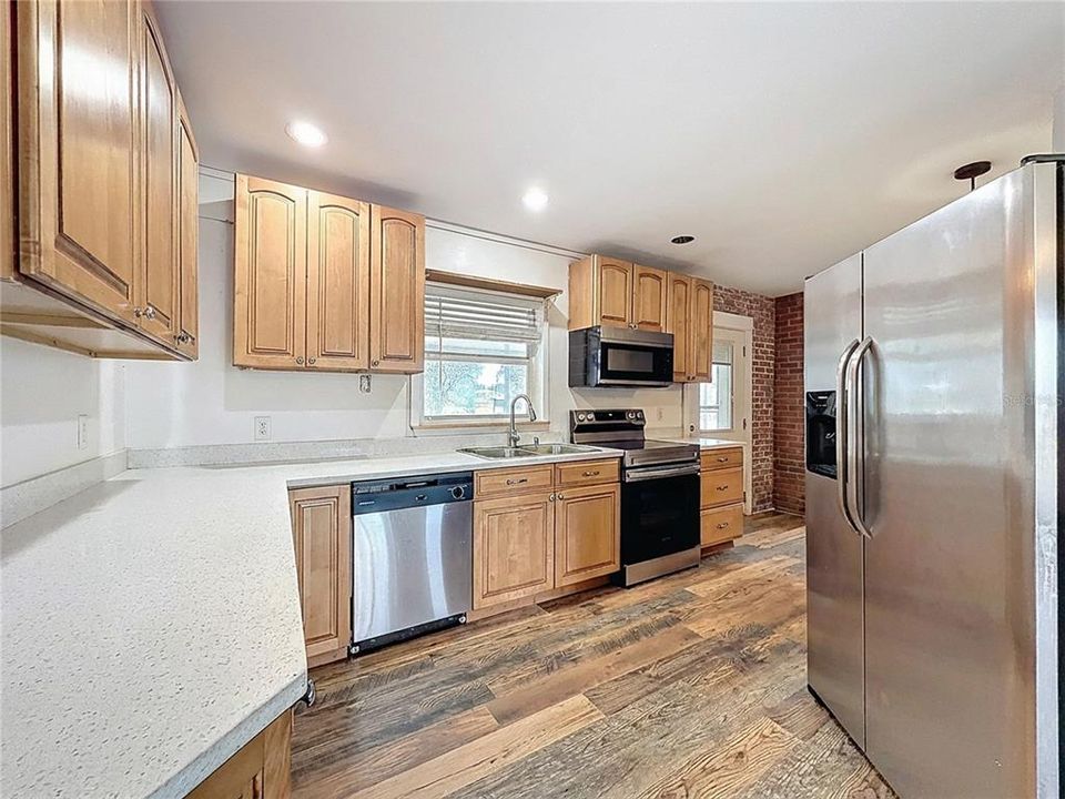 En Venta: $399,900 (3 camas, 2 baños, 1248 Pies cuadrados)