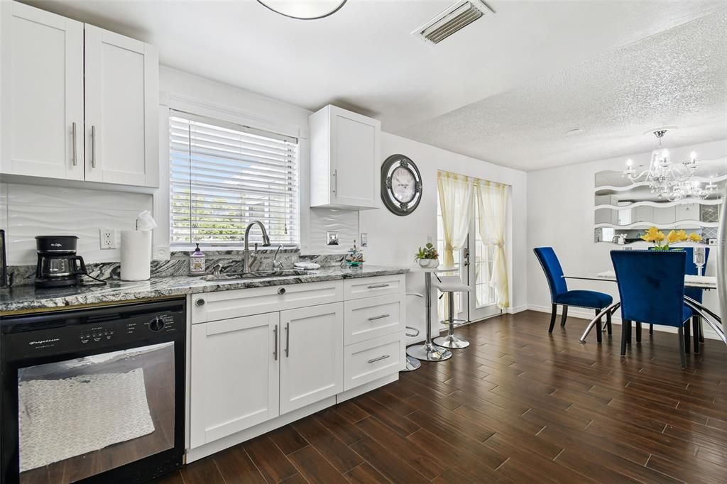 En Venta: $360,000 (3 camas, 2 baños, 1006 Pies cuadrados)