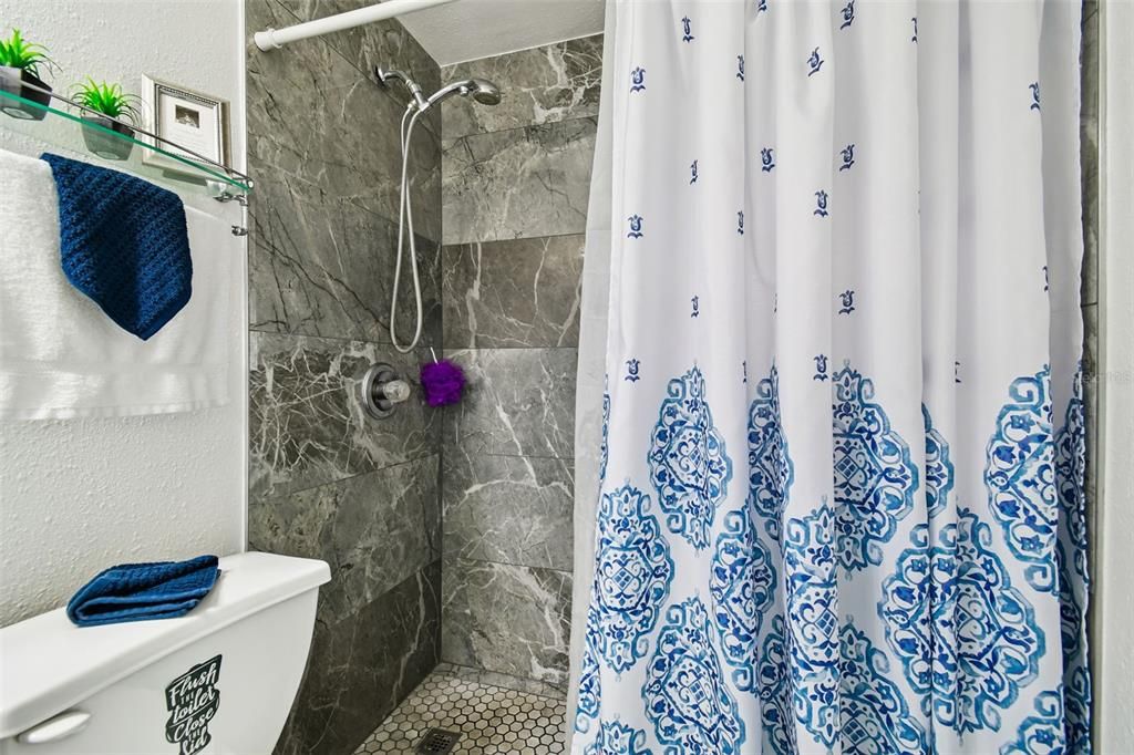 En Venta: $360,000 (3 camas, 2 baños, 1006 Pies cuadrados)