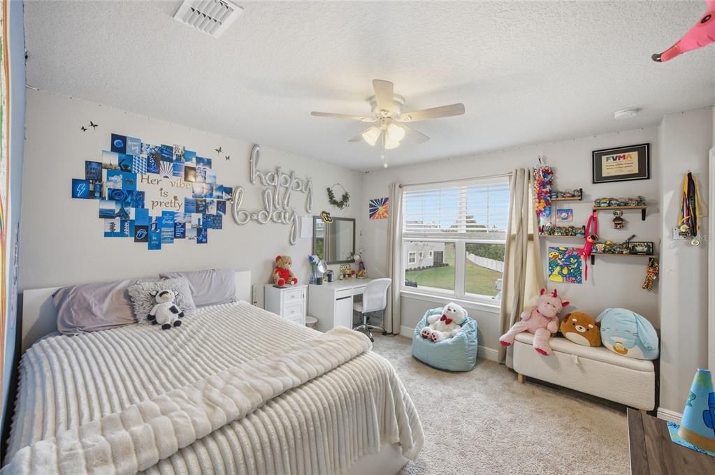 En Venta: $460,000 (3 camas, 2 baños, 2281 Pies cuadrados)