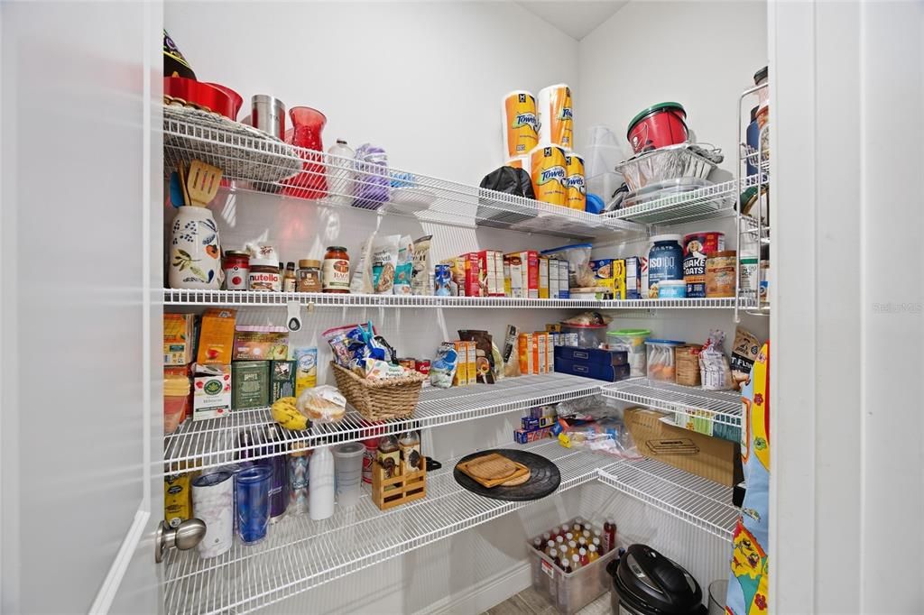 En Venta: $460,000 (3 camas, 2 baños, 2281 Pies cuadrados)