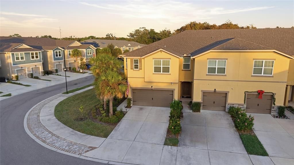 En Venta: $460,000 (3 camas, 2 baños, 2281 Pies cuadrados)