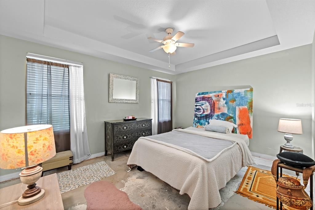 En Venta: $299,900 (4 camas, 2 baños, 1754 Pies cuadrados)