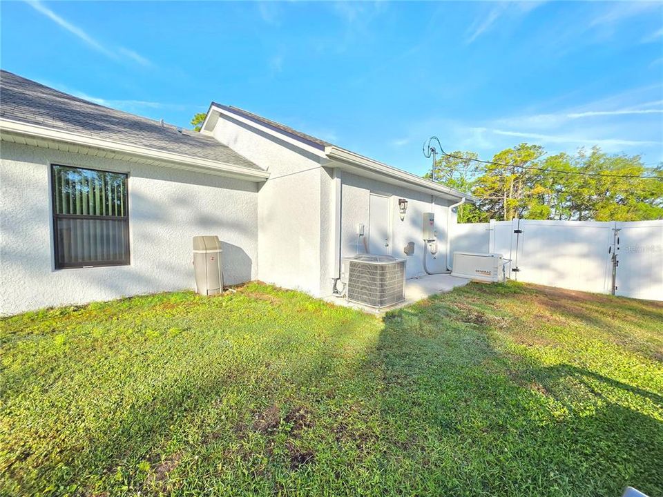 待售: $450,000 (3 贝兹, 2 浴室, 1967 平方英尺)