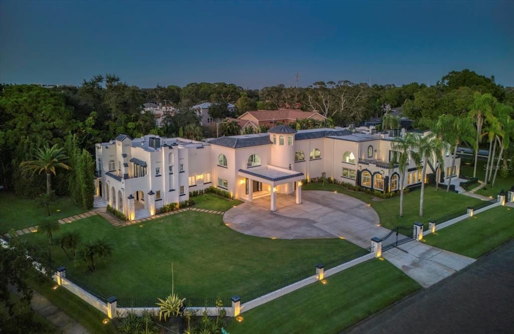 На продажу: $3,995,000 (5 спален, 5 ванн, 10291 Квадратных фут)