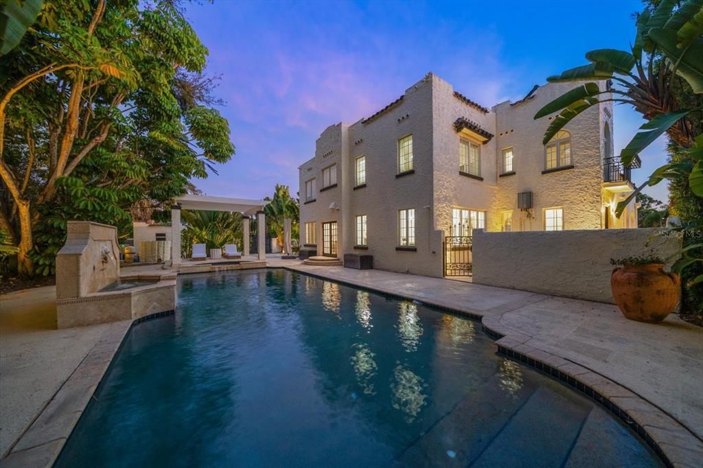 На продажу: $3,995,000 (5 спален, 5 ванн, 10291 Квадратных фут)