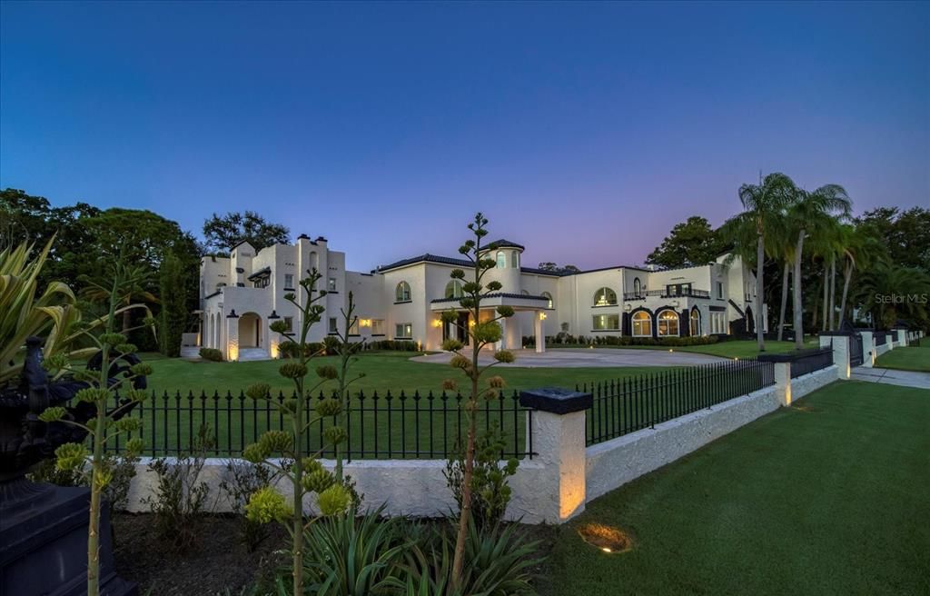 En Venta: $3,995,000 (5 camas, 5 baños, 10291 Pies cuadrados)