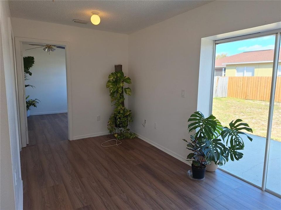 待售: $340,000 (3 贝兹, 2 浴室, 1754 平方英尺)