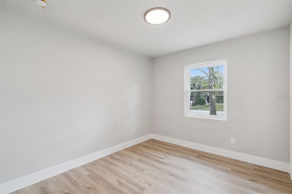 For Sale: $335,000 (3 beds, 1 baths, 1188 Square Feet)