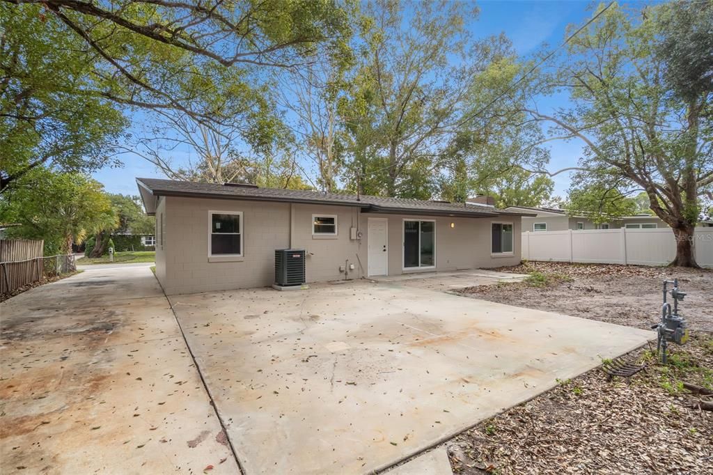 For Sale: $335,000 (3 beds, 1 baths, 1188 Square Feet)