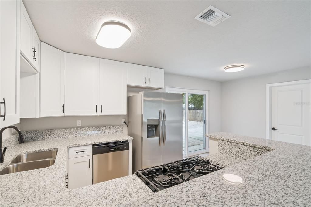 For Sale: $335,000 (3 beds, 1 baths, 1188 Square Feet)