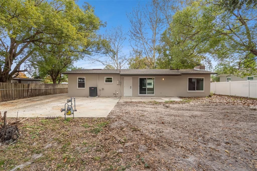 For Sale: $335,000 (3 beds, 1 baths, 1188 Square Feet)