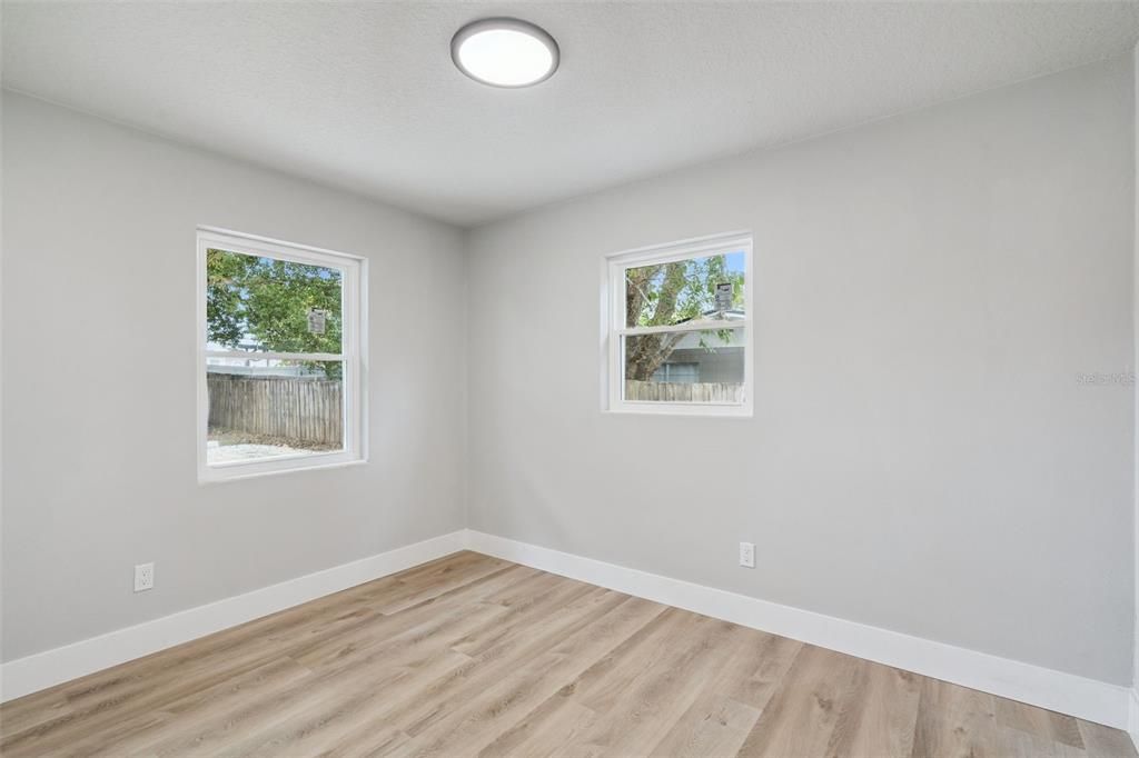 For Sale: $335,000 (3 beds, 1 baths, 1188 Square Feet)