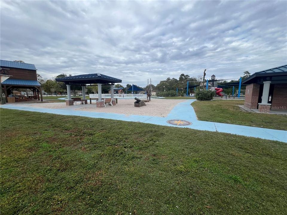 For Sale: $335,000 (3 beds, 1 baths, 1188 Square Feet)