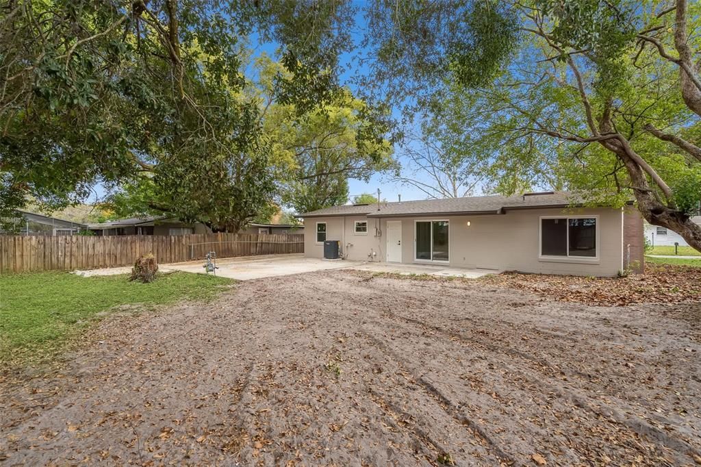 For Sale: $335,000 (3 beds, 1 baths, 1188 Square Feet)