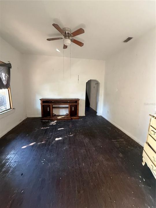 For Sale: $295,000 (4 beds, 0 baths, 2110 Square Feet)