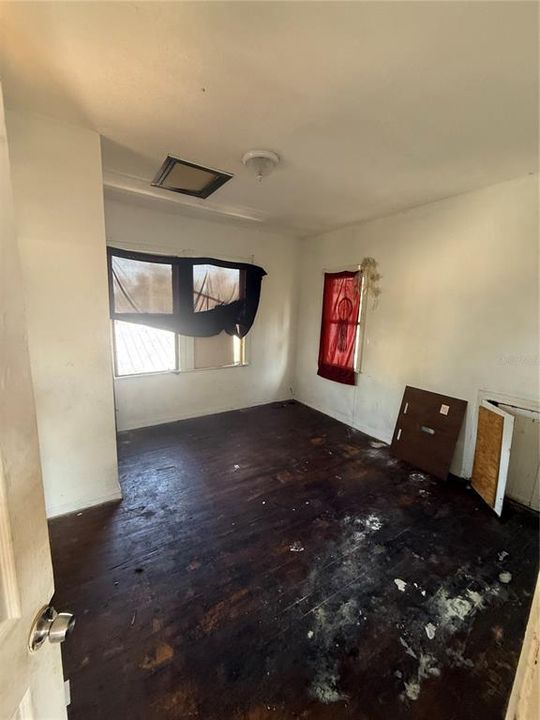 For Sale: $295,000 (4 beds, 0 baths, 2110 Square Feet)