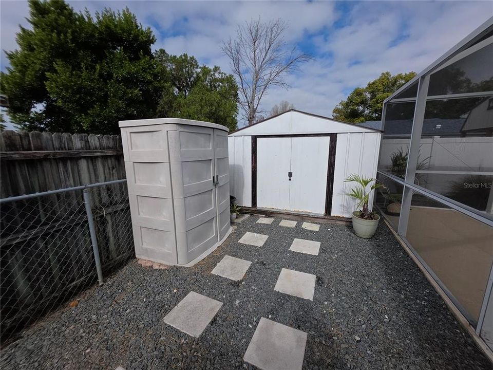 На продажу: $250,000 (2 спален, 1 ванн, 1152 Квадратных фут)