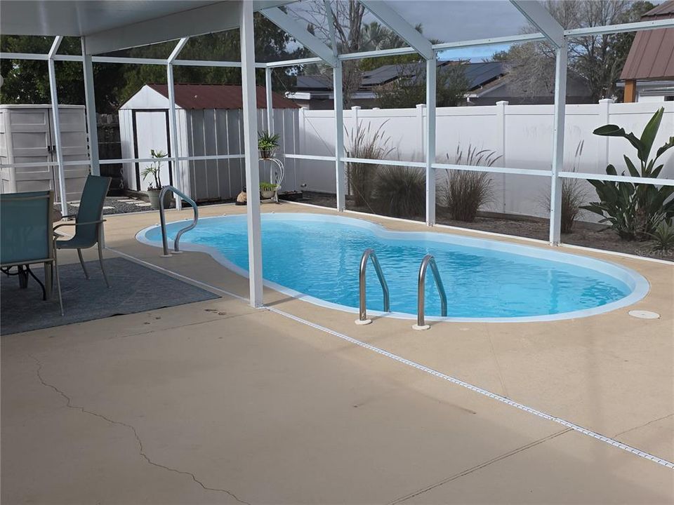 На продажу: $250,000 (2 спален, 1 ванн, 1152 Квадратных фут)