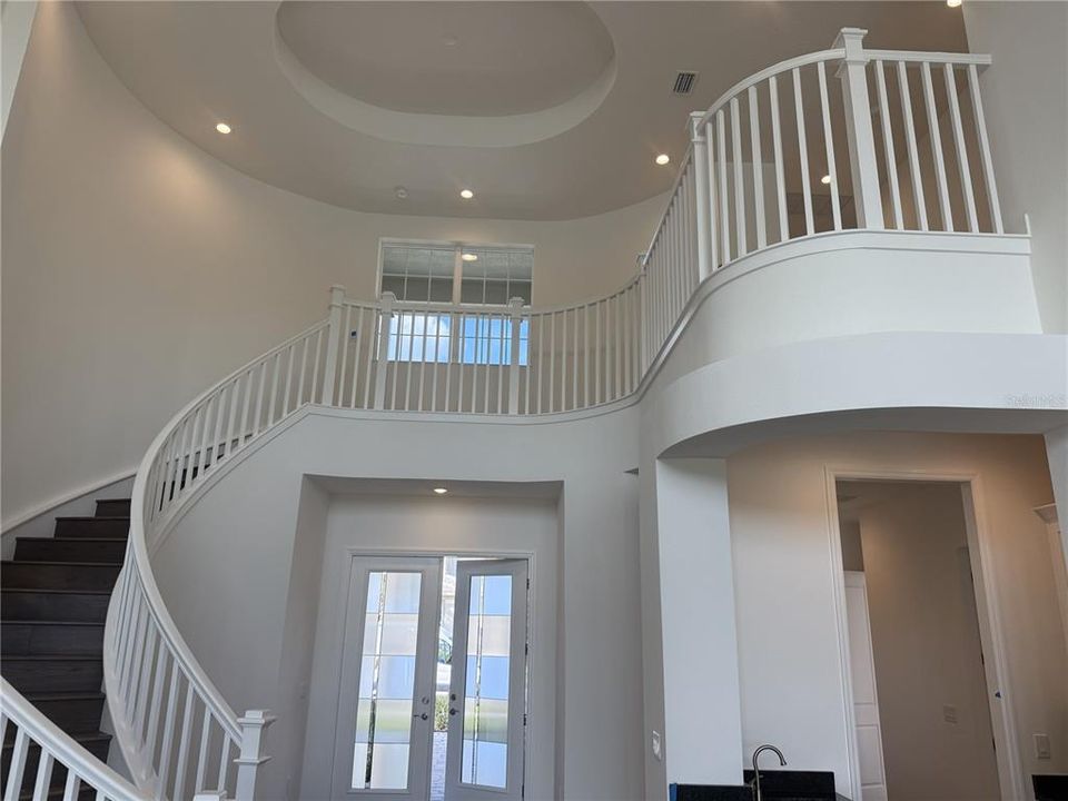 В аренду: $5,500 (5 спален, 5 ванн, 4501 Квадратных фут)