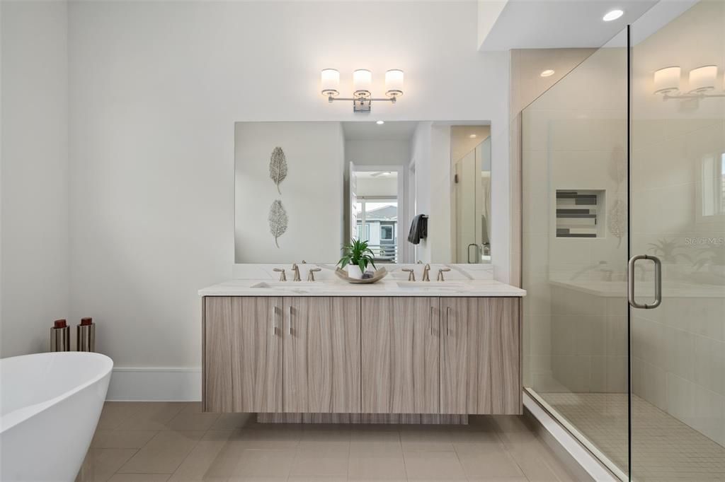 En Venta: $2,495,000 (8 camas, 8 baños, 5625 Pies cuadrados)