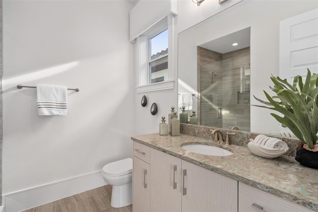 En Venta: $2,495,000 (8 camas, 8 baños, 5625 Pies cuadrados)