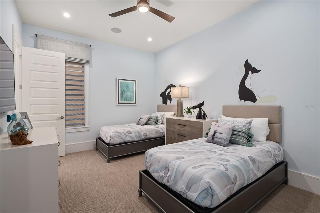 En Venta: $2,495,000 (8 camas, 8 baños, 5625 Pies cuadrados)