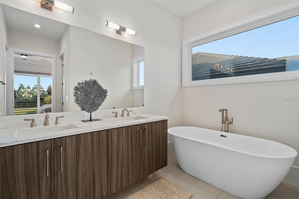 En Venta: $2,495,000 (8 camas, 8 baños, 5625 Pies cuadrados)