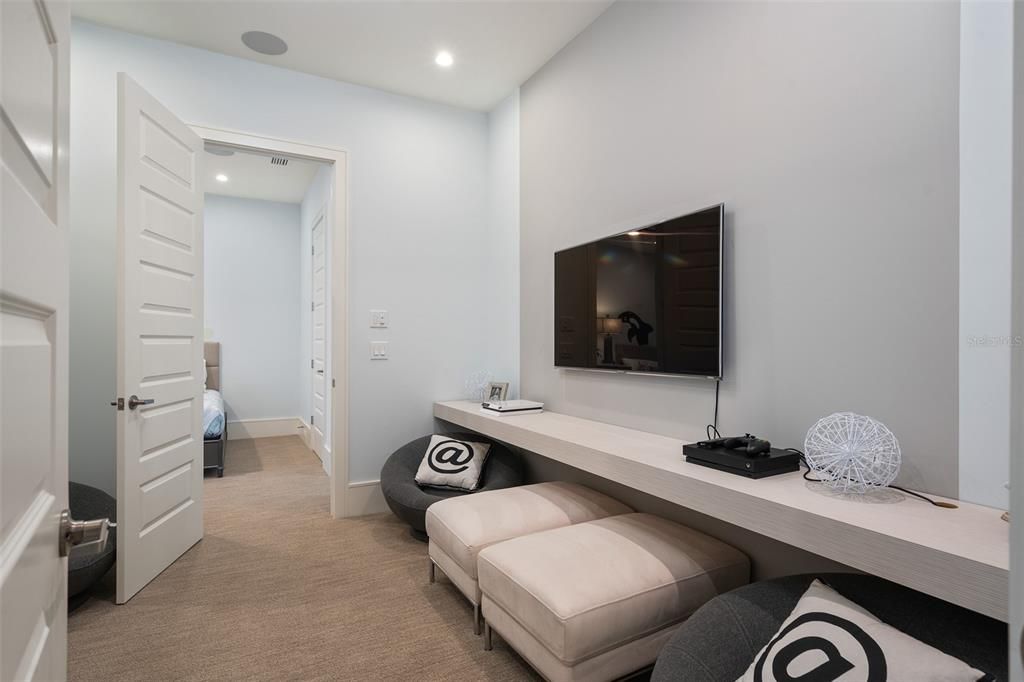 En Venta: $2,495,000 (8 camas, 8 baños, 5625 Pies cuadrados)