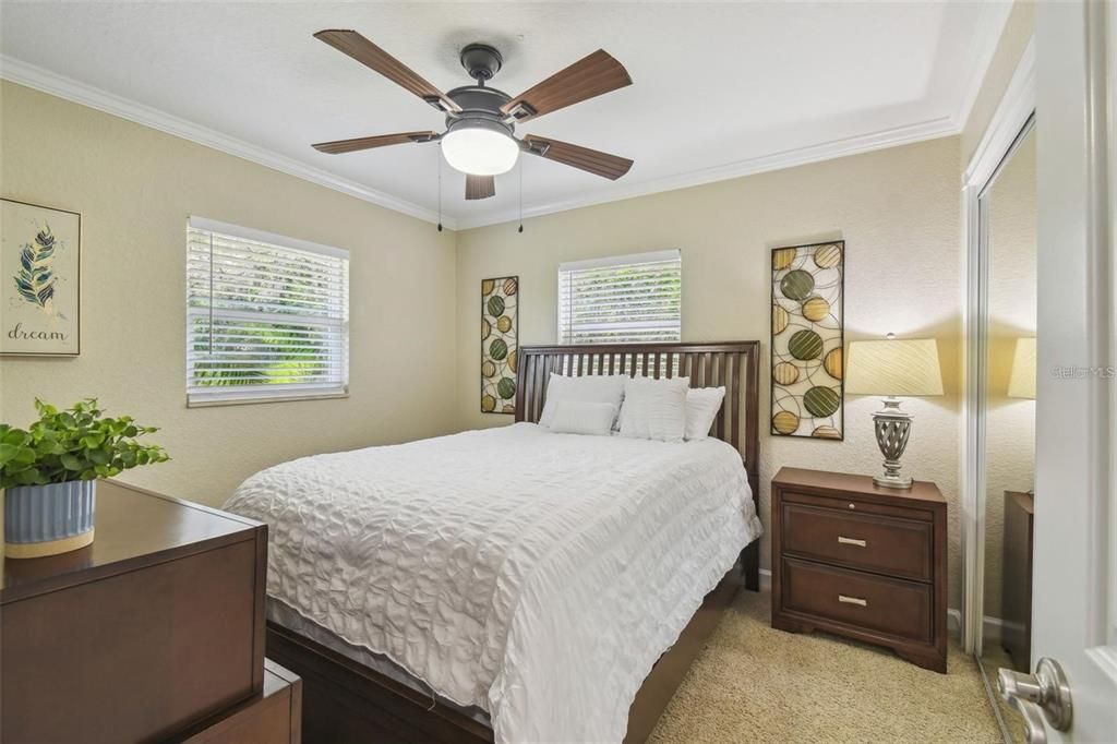 For Sale: $550,000 (3 beds, 2 baths, 1785 Square Feet)