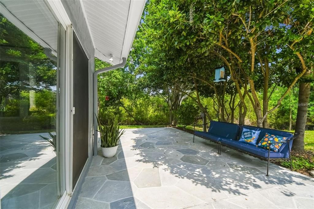 For Sale: $550,000 (3 beds, 2 baths, 1785 Square Feet)