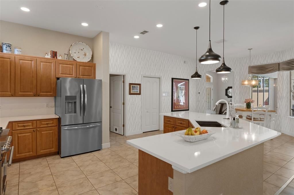 待售: $499,900 (3 贝兹, 3 浴室, 2398 平方英尺)