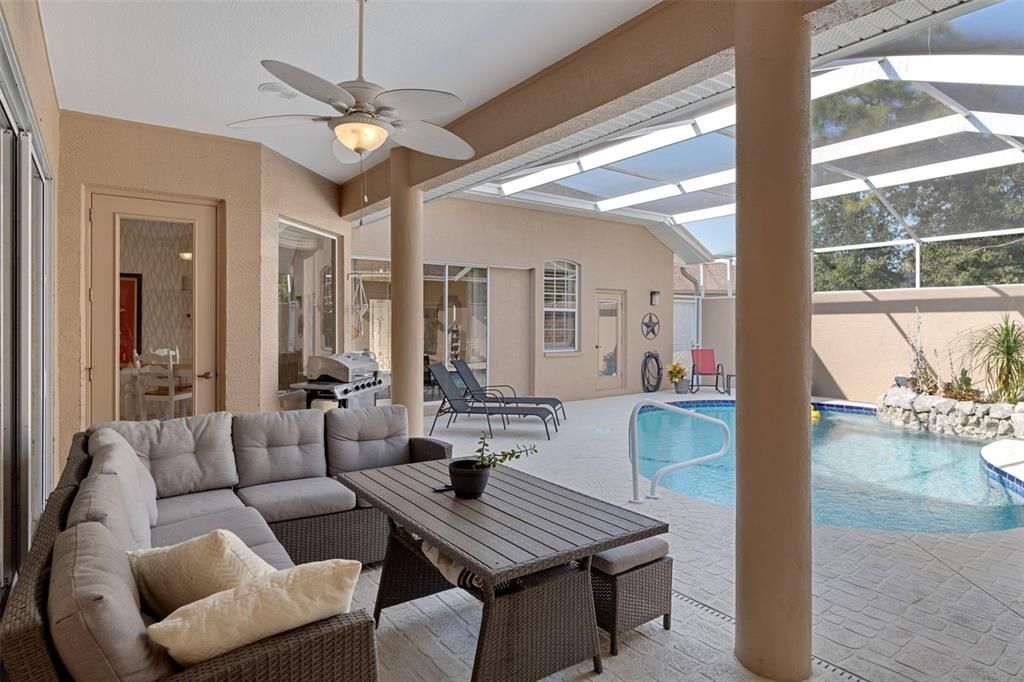 待售: $499,900 (3 贝兹, 3 浴室, 2398 平方英尺)