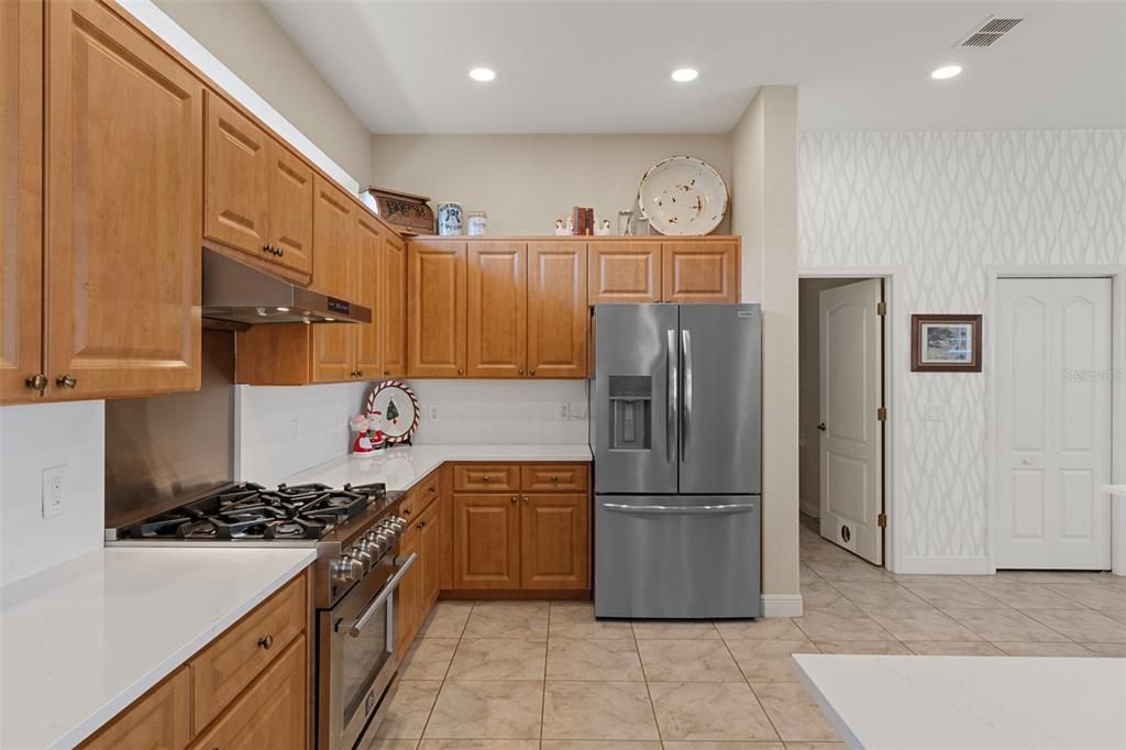 待售: $499,900 (3 贝兹, 3 浴室, 2398 平方英尺)