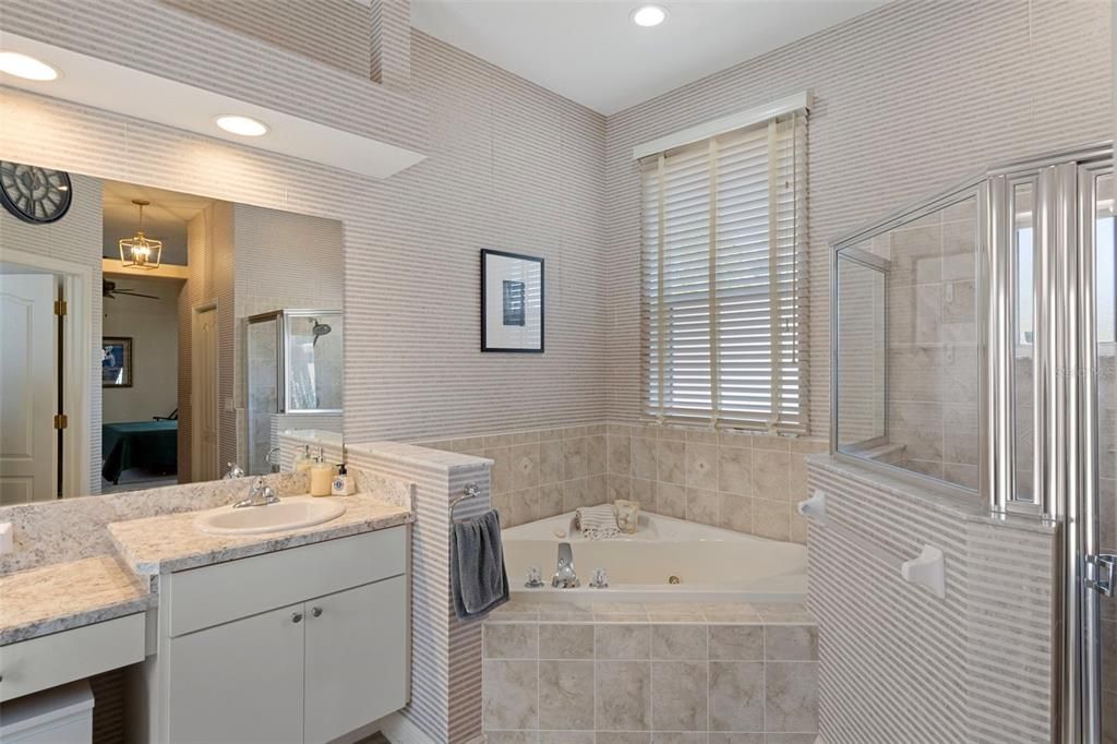 待售: $499,900 (3 贝兹, 3 浴室, 2398 平方英尺)