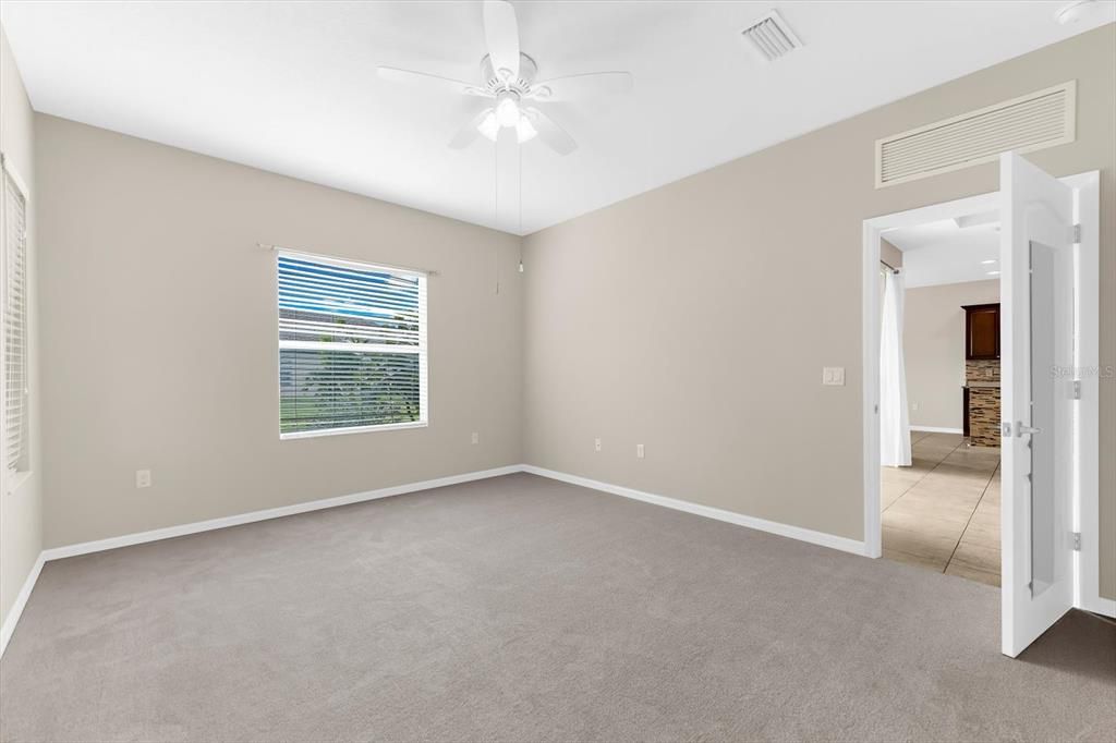 En Venta: $342,000 (3 camas, 2 baños, 1582 Pies cuadrados)