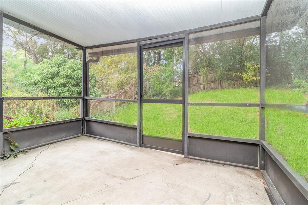 For Sale: $339,900 (4 beds, 2 baths, 1467 Square Feet)